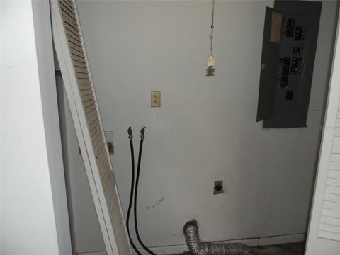 Tiny photo for 11351 SE 32nd Place, Morriston, FL 32668 (MLS # OM725083)