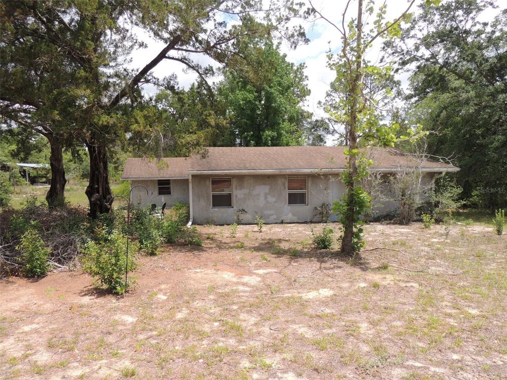 Photo of 11351 SE 32nd Place, Morriston, FL 32668 (MLS # OM725083)