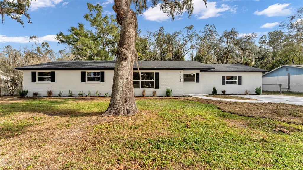 Photo of 5322 Forestbrook Drive E, Lakeland, FL 33811 (MLS # L4957578)