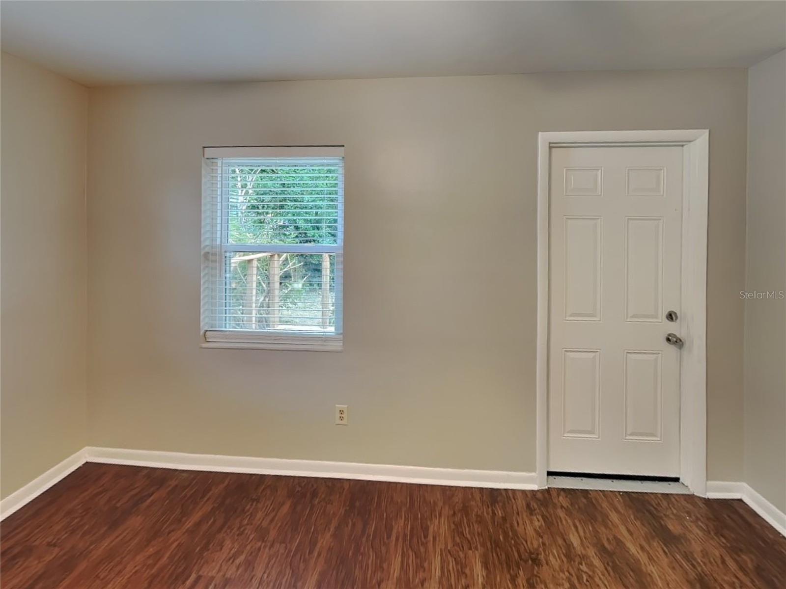 DELTONA LAKES UNIT 30 - Residential Lease