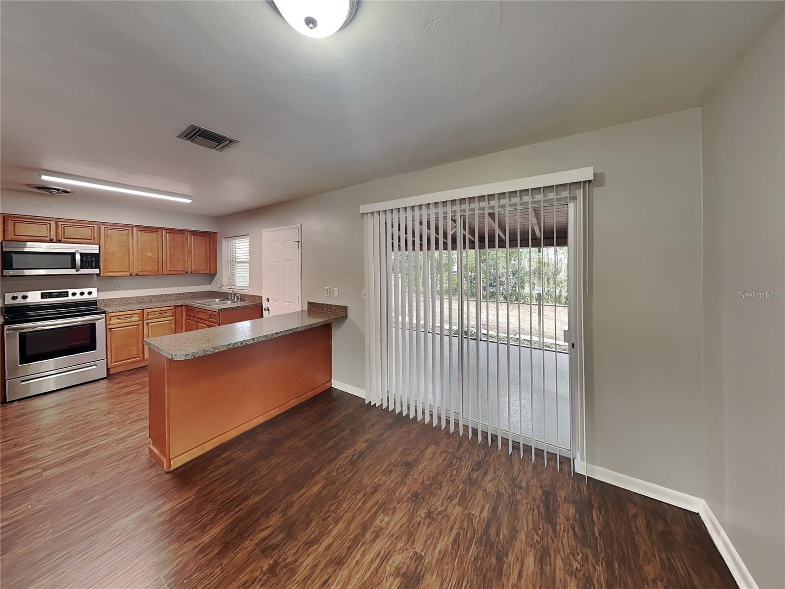 DELTONA LAKES UNIT 30 - Residential Lease