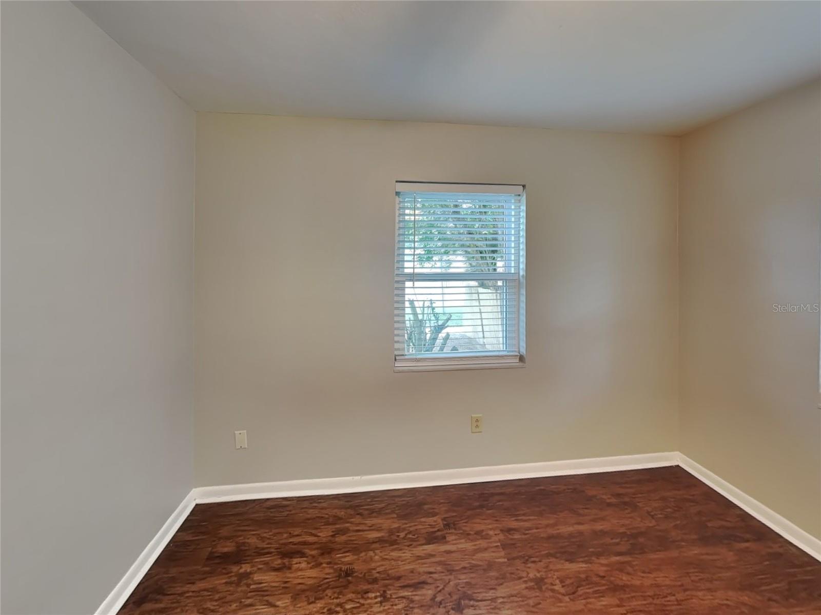 DELTONA LAKES UNIT 30 - Residential Lease