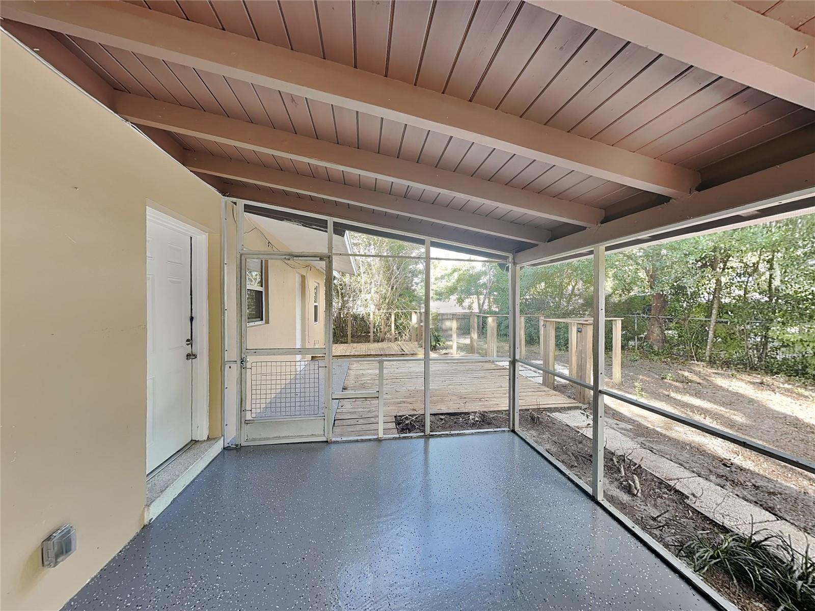 DELTONA LAKES UNIT 30 - Residential Lease