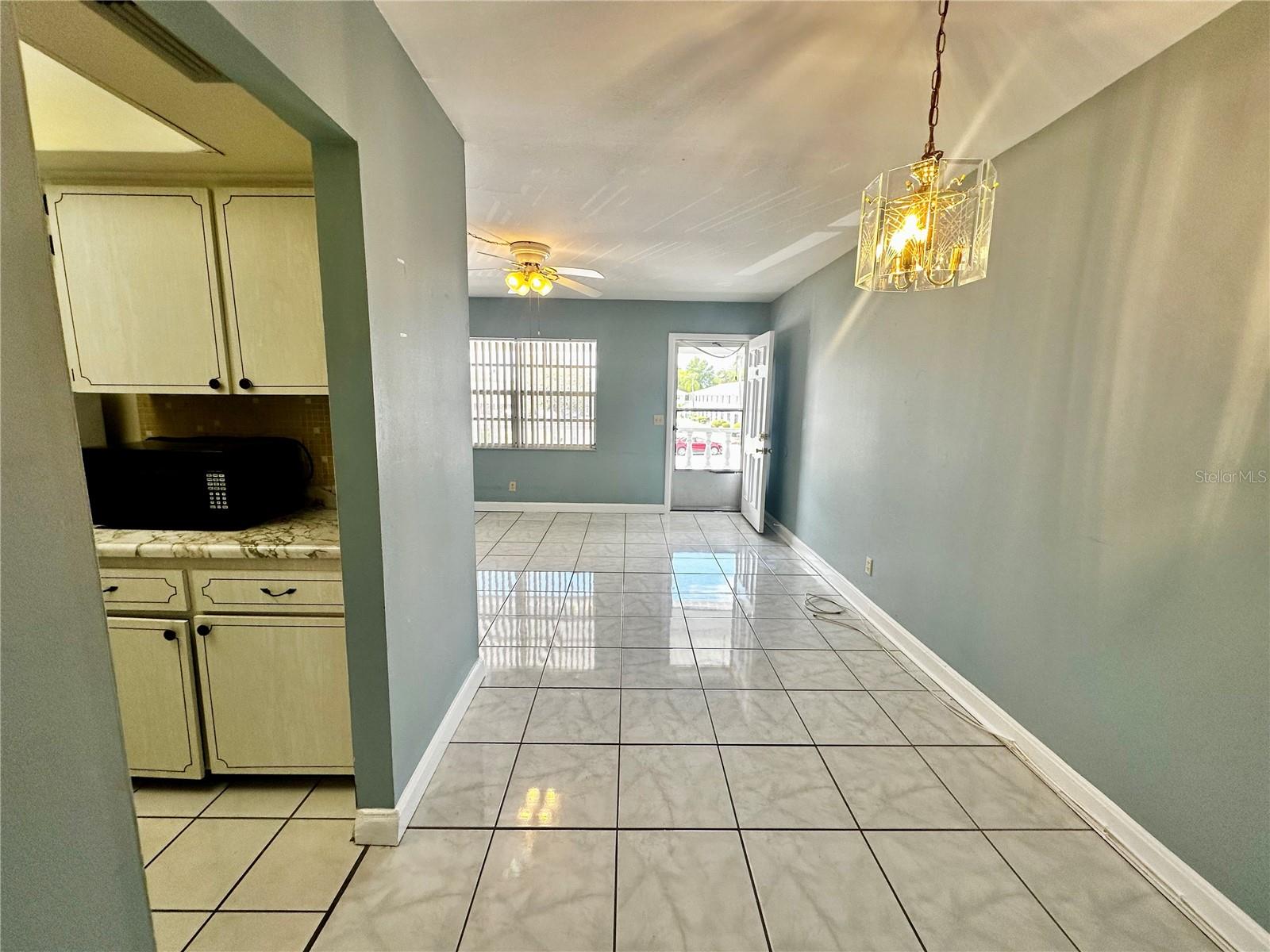IMPERIAL EMBASSY CONDO - Residential