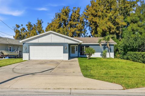 Photo of 11696 Currie Lane, Largo, FL 33774 (MLS # TB8482011)