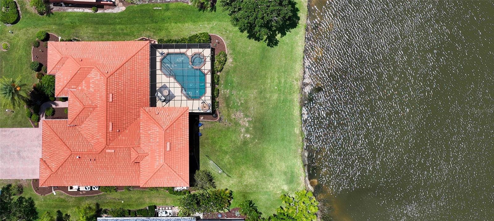 SECLUDED OAKS - Residential