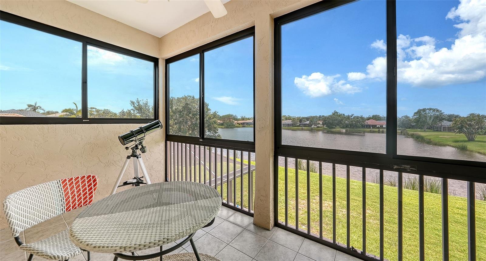 SECLUDED OAKS - Residential