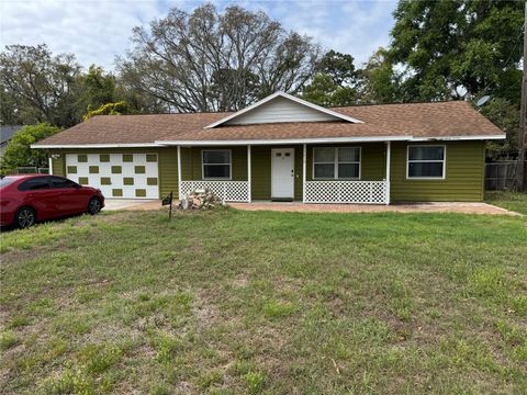 Photo of 1410 Monitor Avenue, Orlando, FL 32818 (MLS # O6397157)