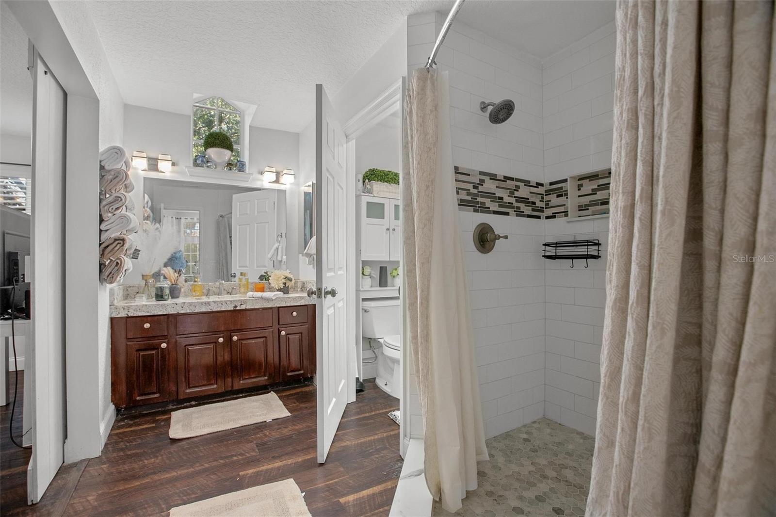 BARCLAY PLACE A CONDO - Residential