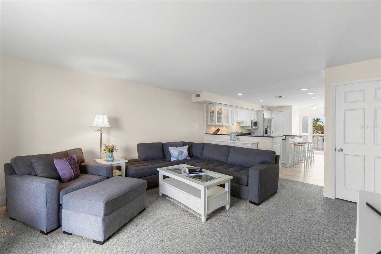 SOUTH PAULA POINT CONDO - Residential