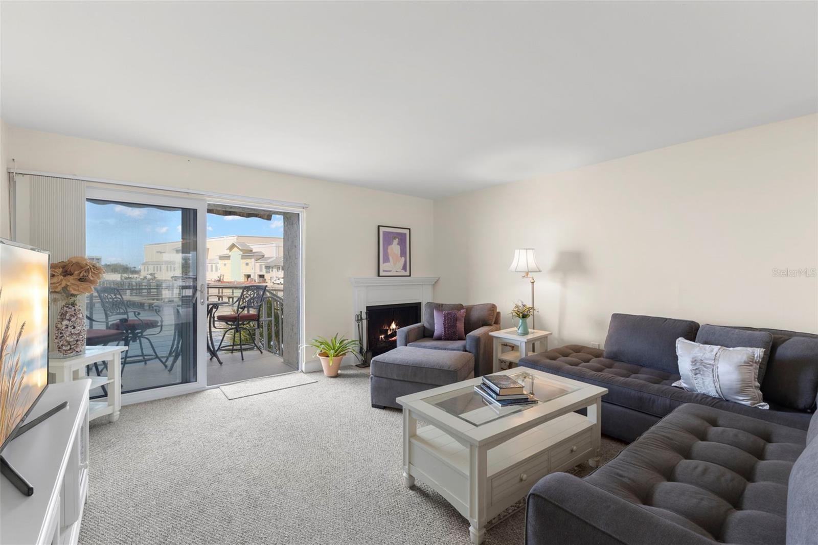 SOUTH PAULA POINT CONDO - Residential