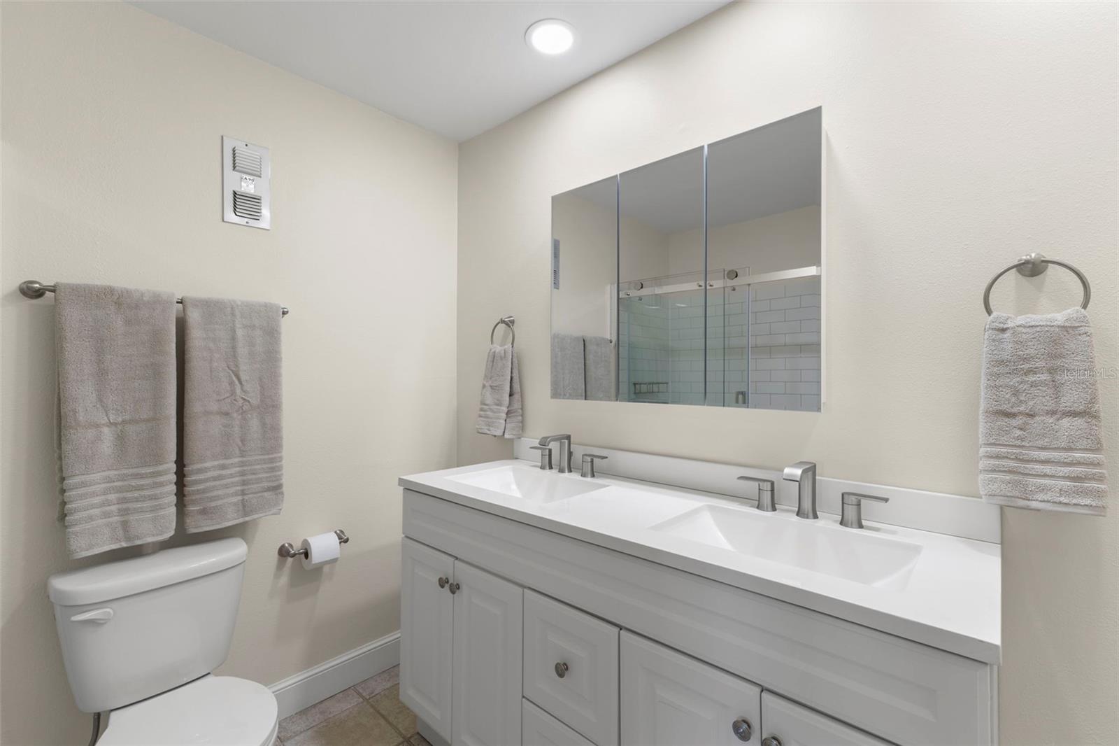 SOUTH PAULA POINT CONDO - Residential