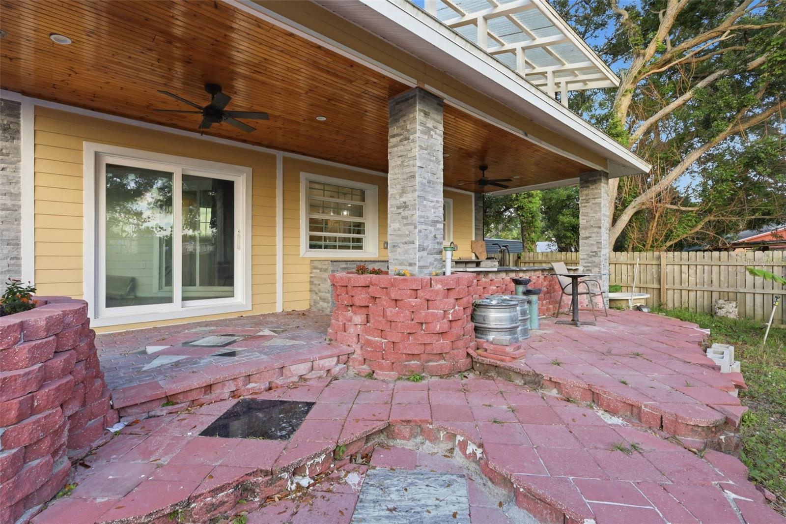 ALLANDALE - Residential
