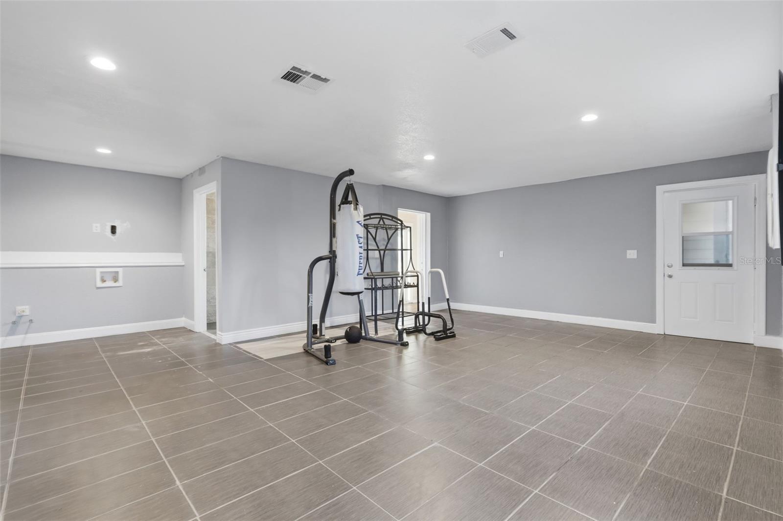 ALLANDALE - Residential