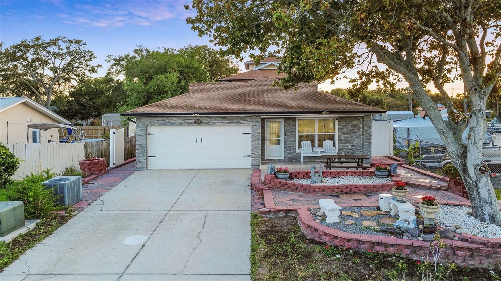 ALLANDALE - Residential
