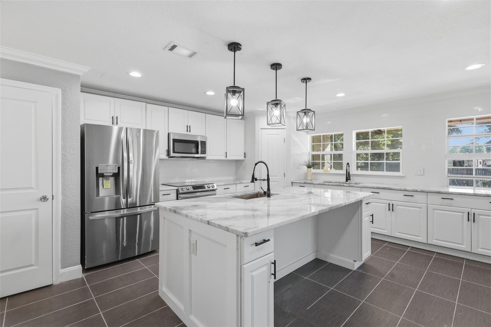 ALLANDALE - Residential