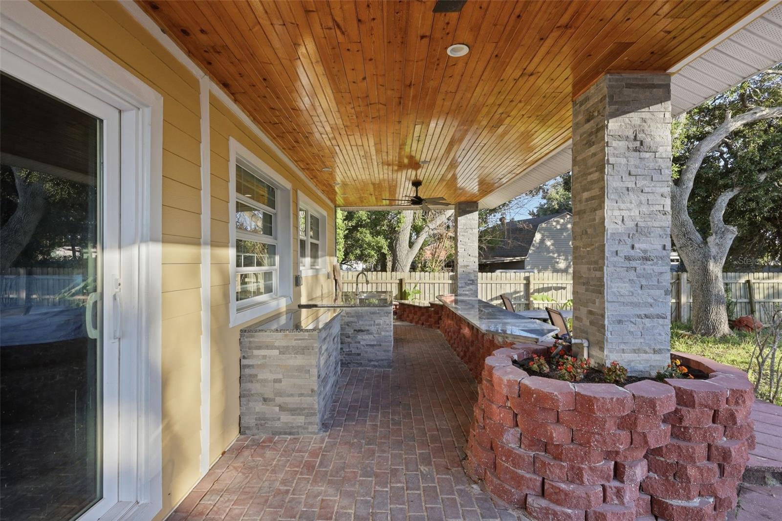 ALLANDALE - Residential