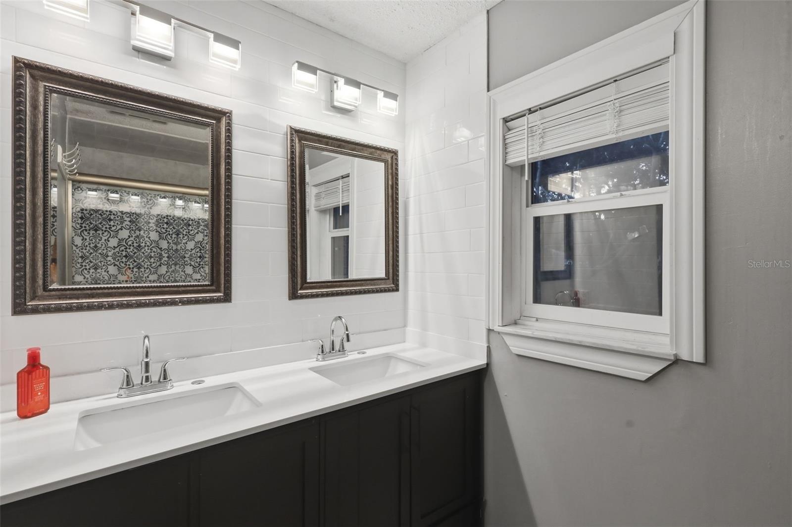 ALLANDALE - Residential