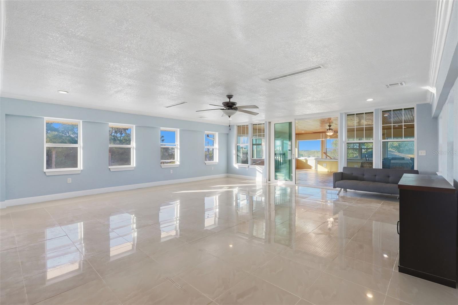ALLANDALE - Residential