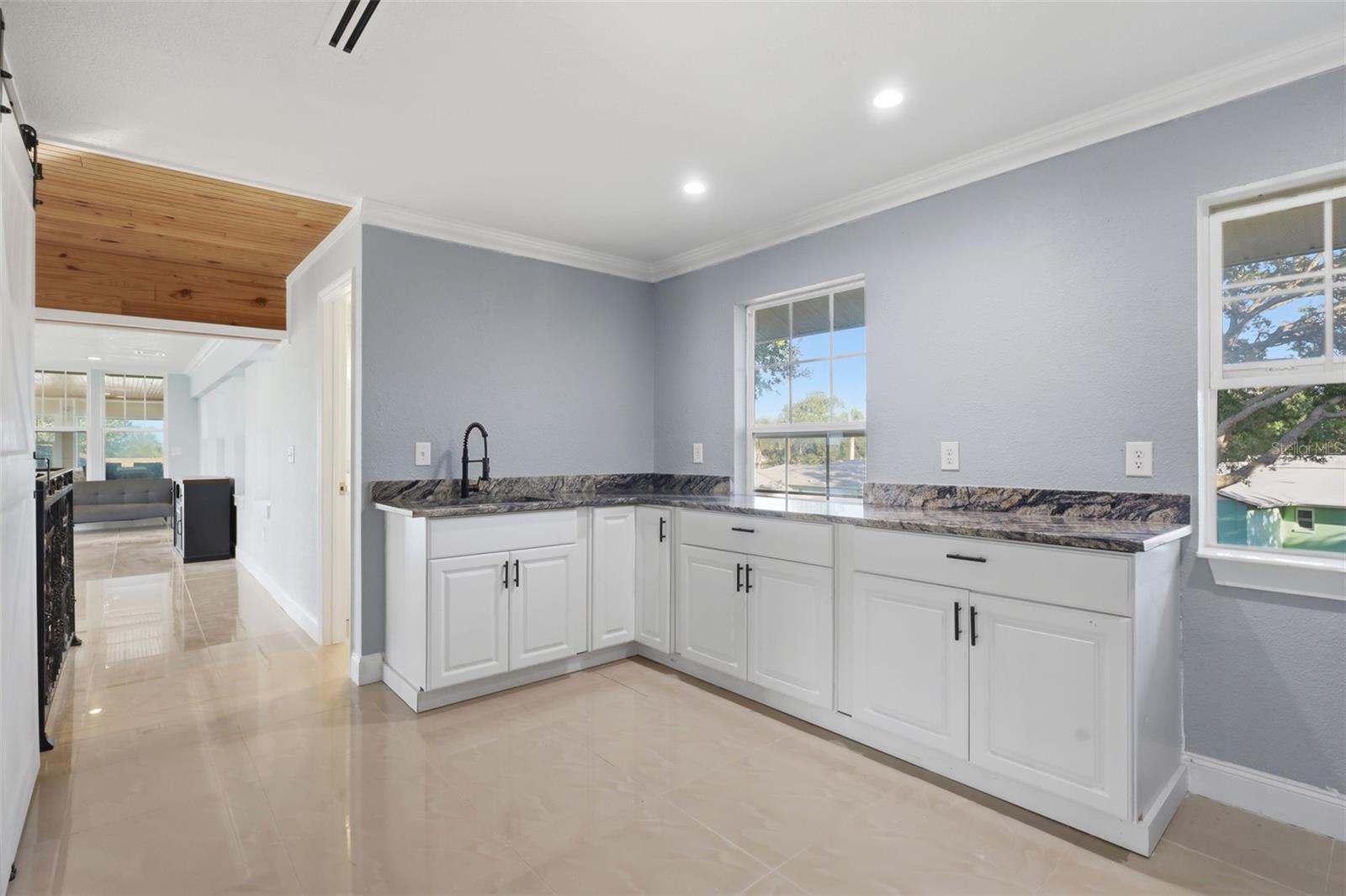 ALLANDALE - Residential