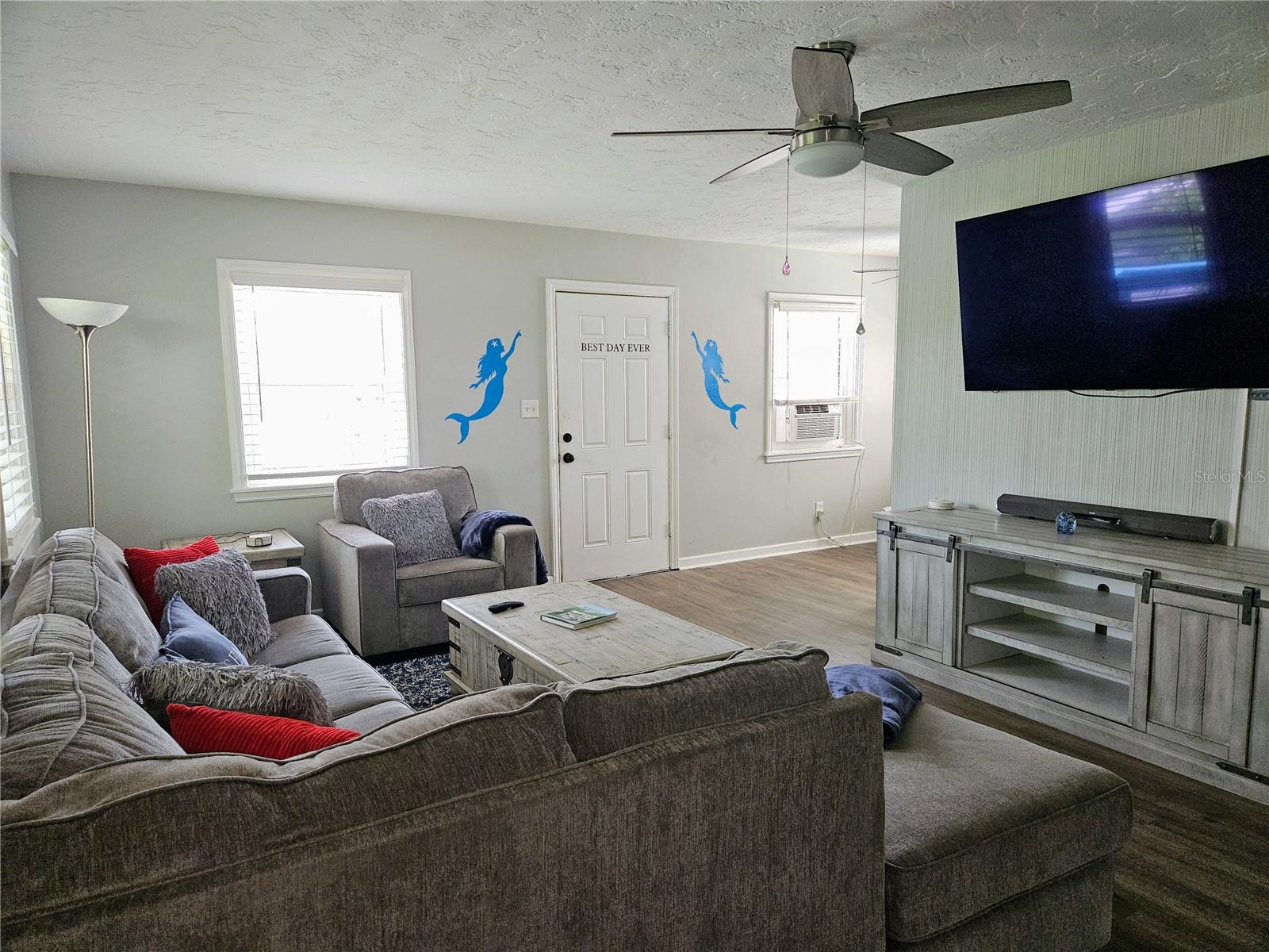 ST PETERSBURG BEACH REP - Residential Lease