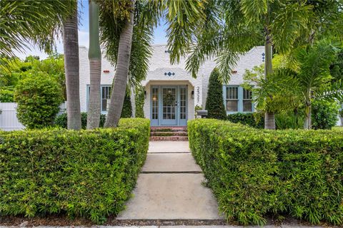 A home in BRADENTON