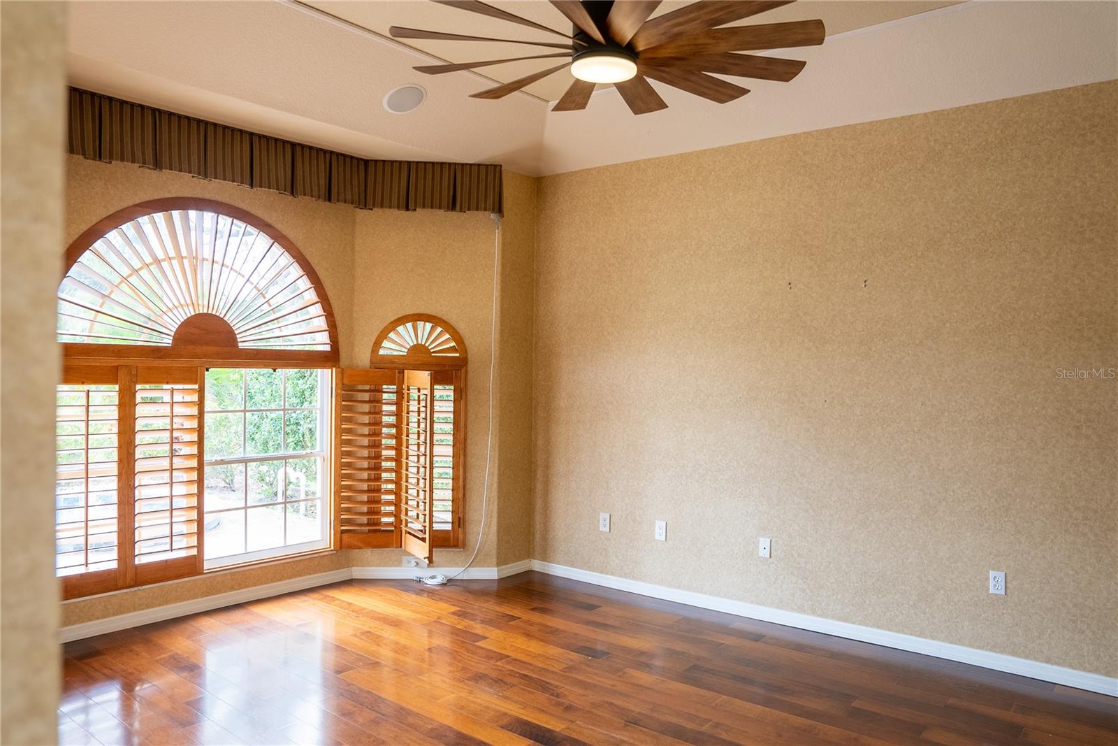 BERMUDA CLUB EAST AT PLANTATION - Residential