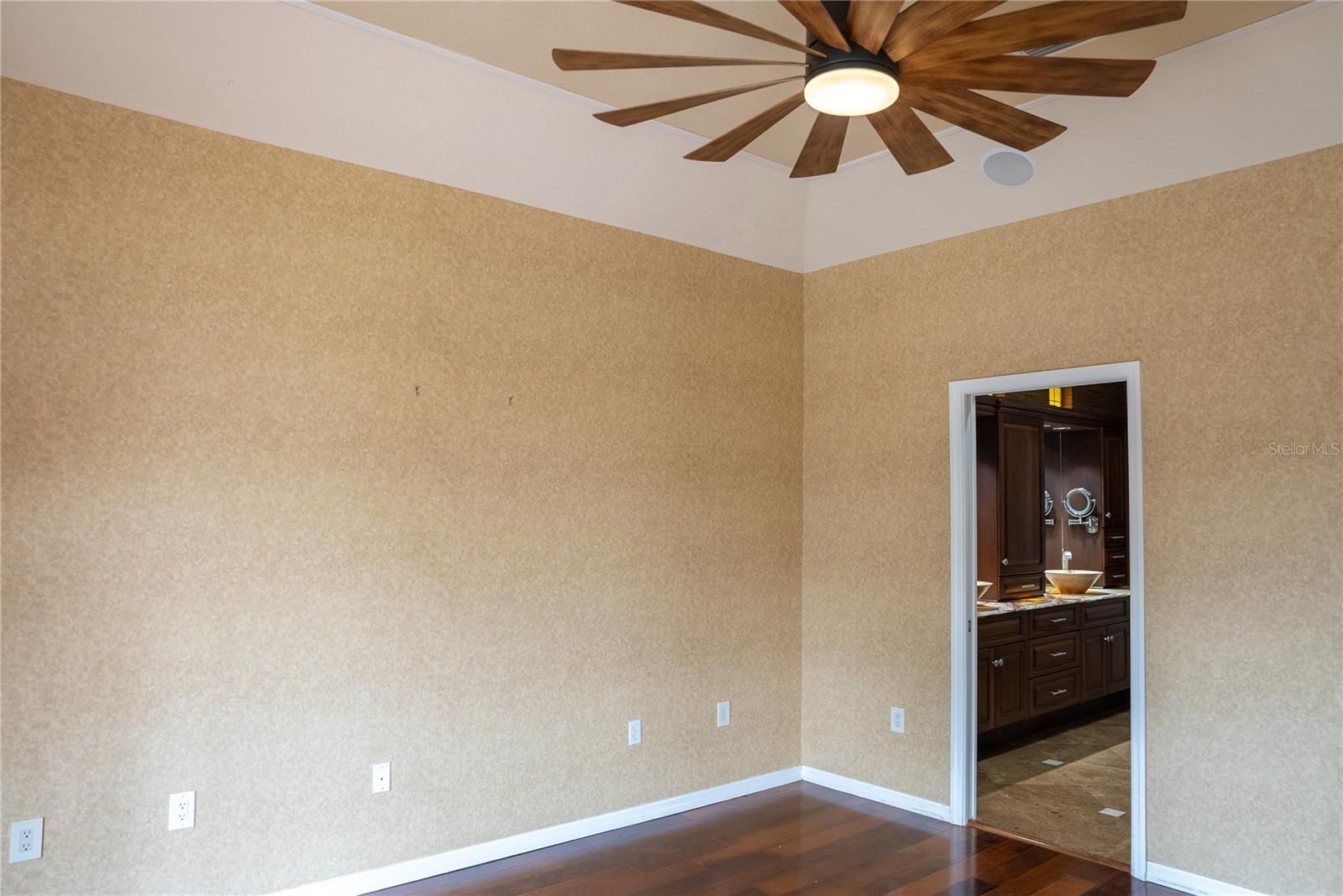 BERMUDA CLUB EAST AT PLANTATION - Residential