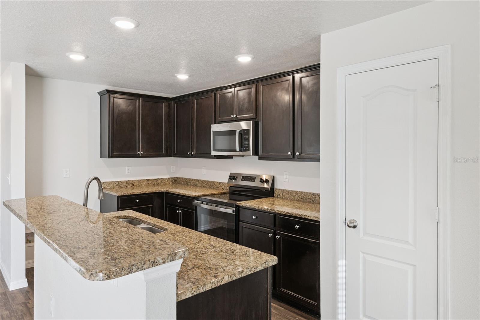 MASCOTTE LAKE JACKSON RIDGE PH 01 - Residential