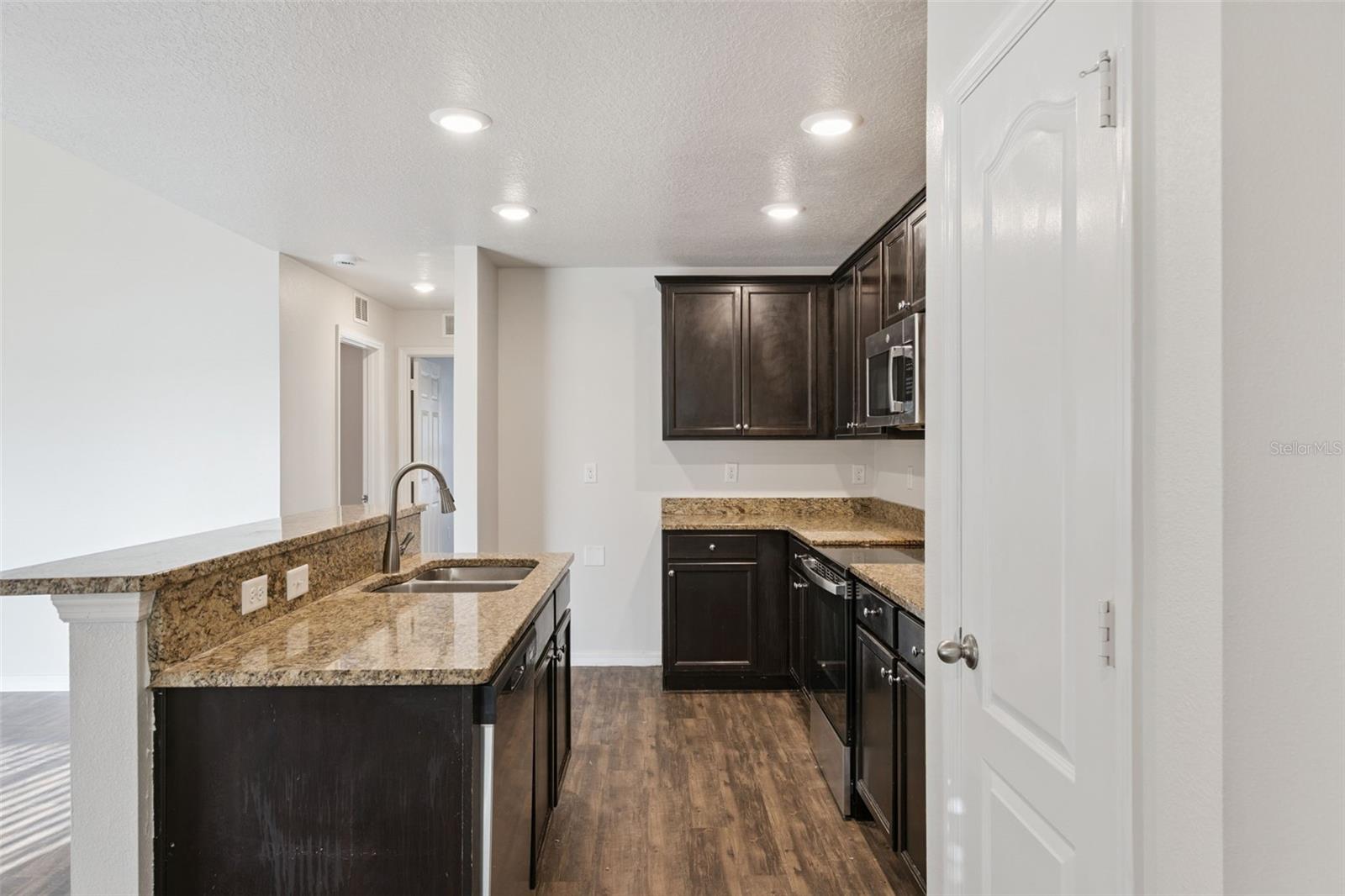 MASCOTTE LAKE JACKSON RIDGE PH 01 - Residential