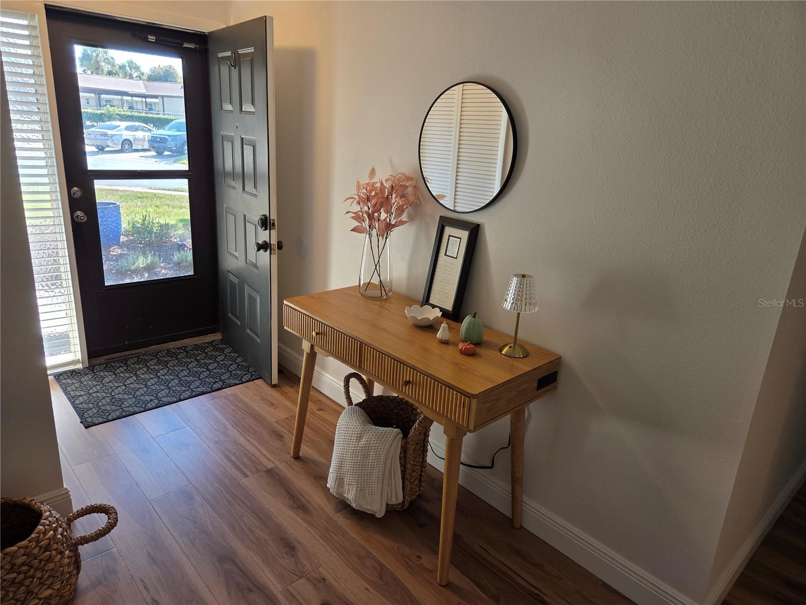 SCOTSDALE CLUSTER CONDO - Residential