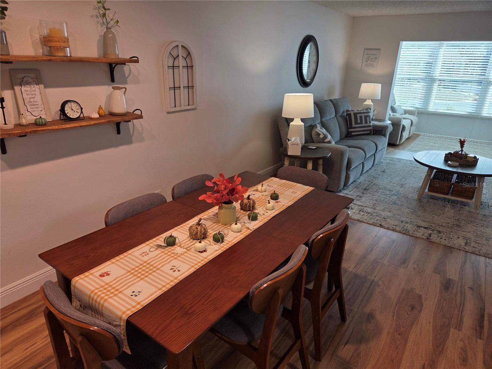 SCOTSDALE CLUSTER CONDO - Residential