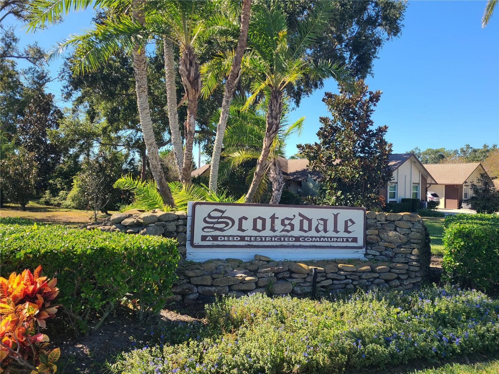 SCOTSDALE CLUSTER CONDO - Residential