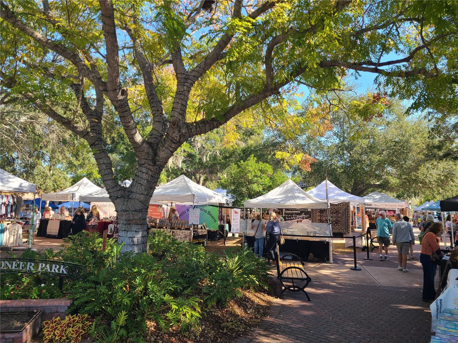 SCOTSDALE CLUSTER CONDO - Residential