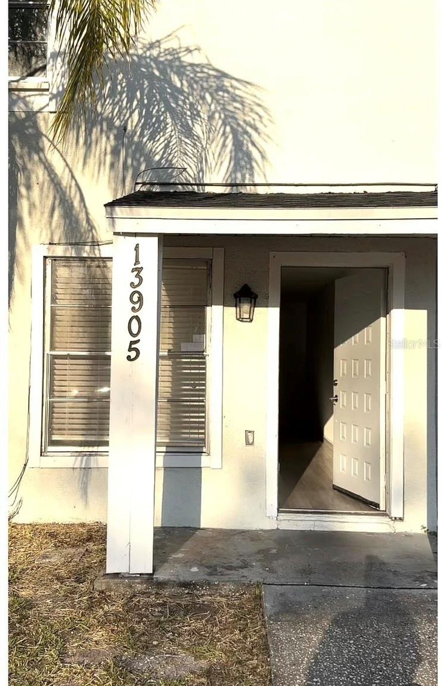 Welcome to this beautifully updated townhome in the heart of Carrollwood. Featuring 2 spacious bedrooms, 2.5 bathrooms, and no carpet throughout, this home blends modern design with everyday comfort. The open-concept layout is perfect for entertaining, while both bedrooms offer en-suite privacy. Nestled in a highly desirable community, residents enjoy convenience to top dining, shopping, and everything Carrollwood has to offer.