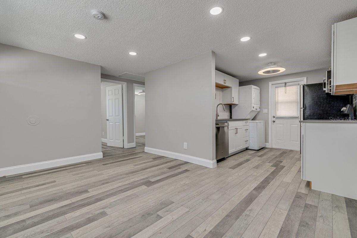 PALM BREEZE ESTATES SUB - Residential Income