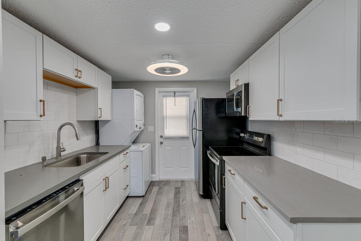 PALM BREEZE ESTATES SUB - Residential Income