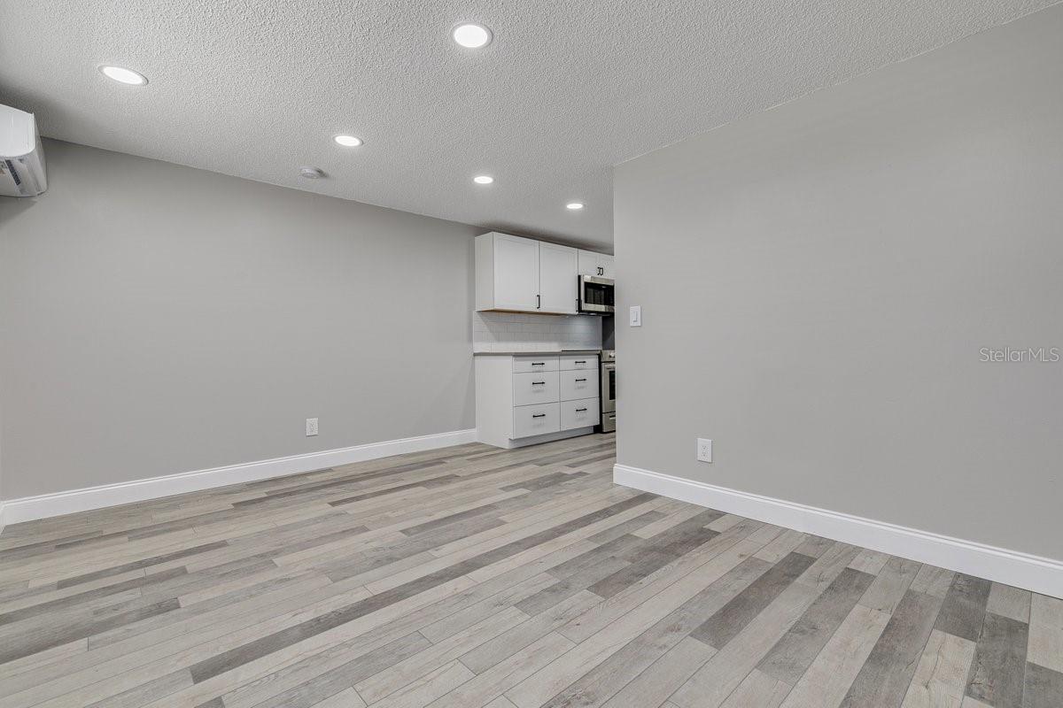 PALM BREEZE ESTATES SUB - Residential Income