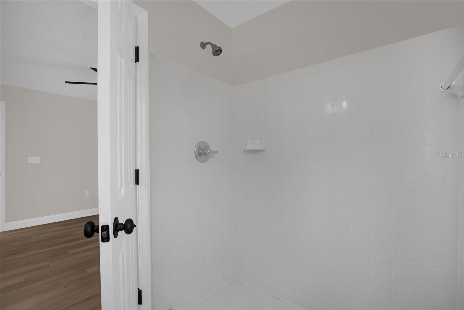 QUEENS COVE PH 02 - Residential