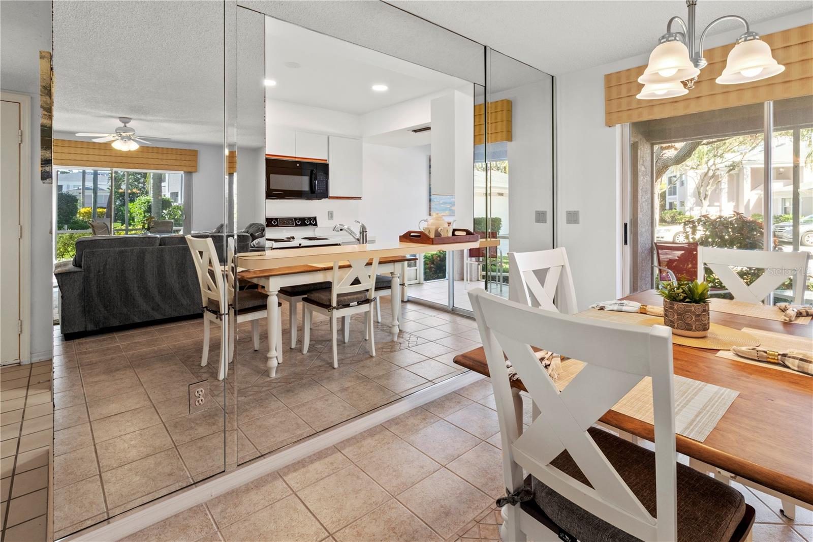 SHEFFIELD GREENE - Residential Lease