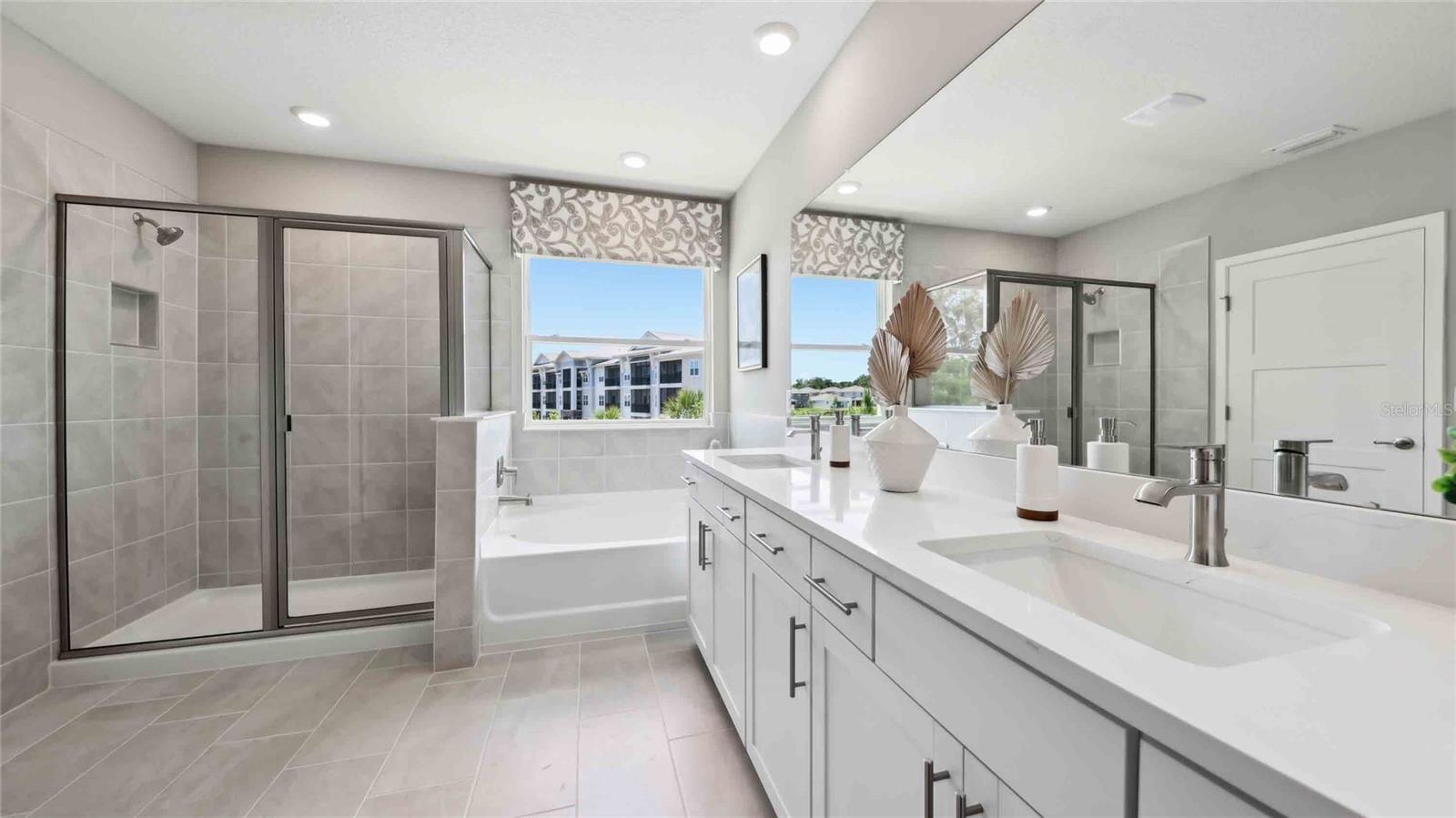 BRIARWOOD - Residential