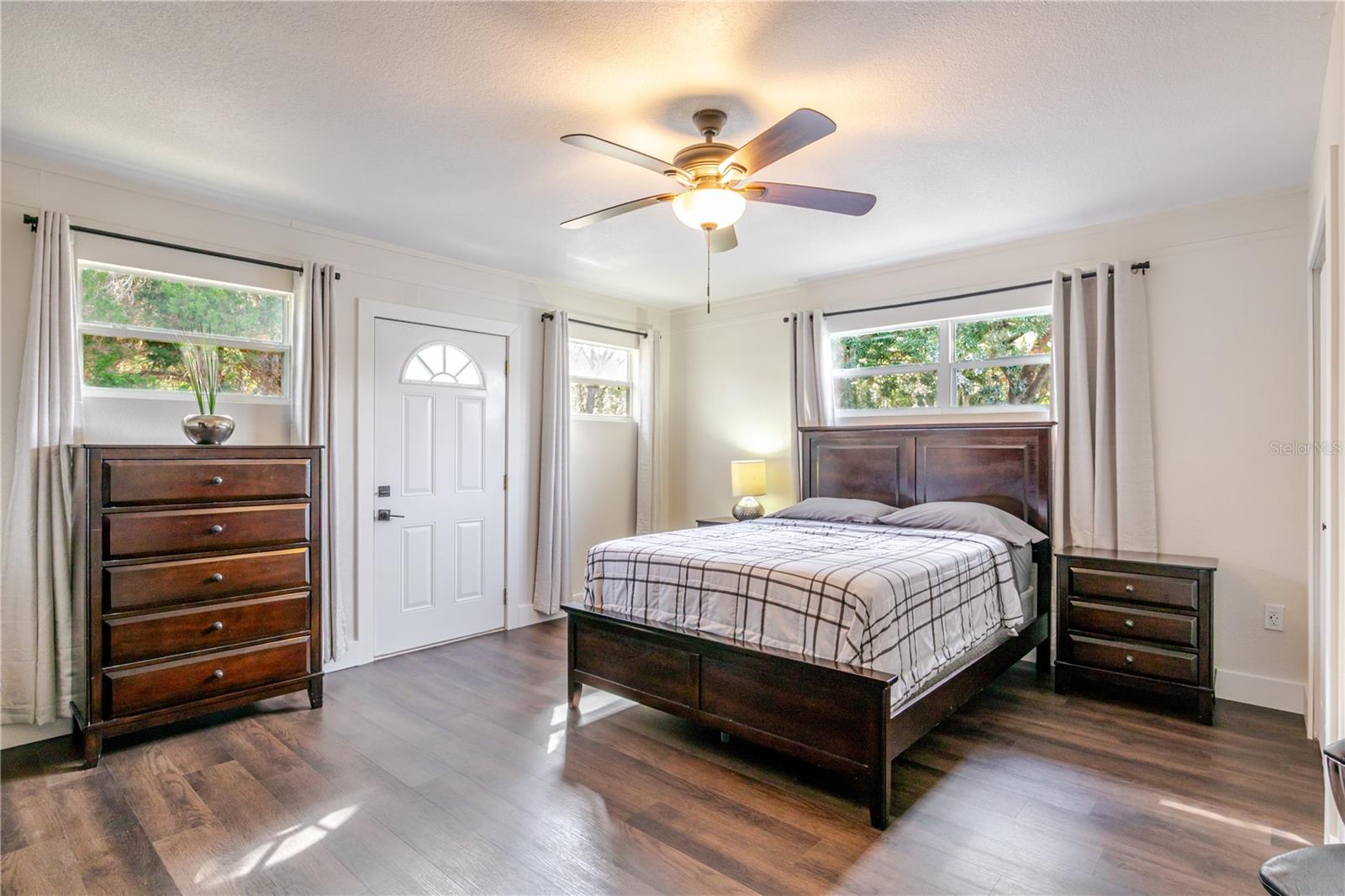 FLOR A MAR - Residential