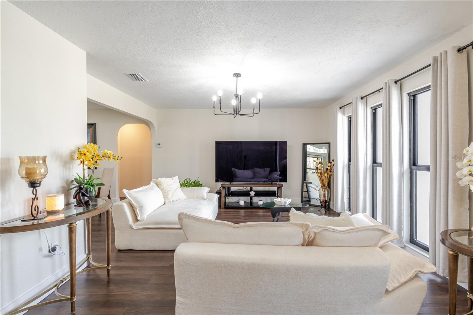 FLOR A MAR - Residential