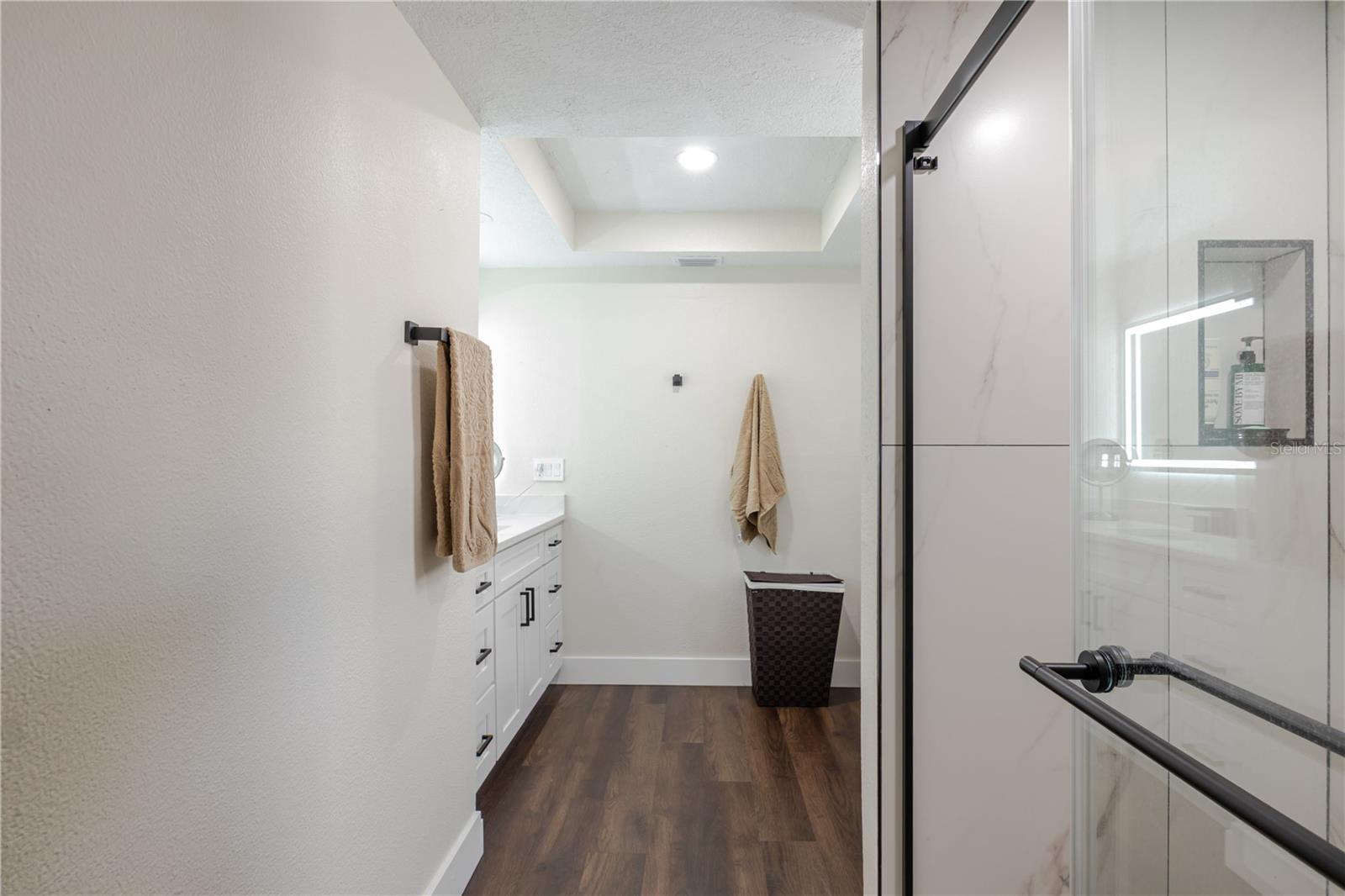 FLOR A MAR - Residential