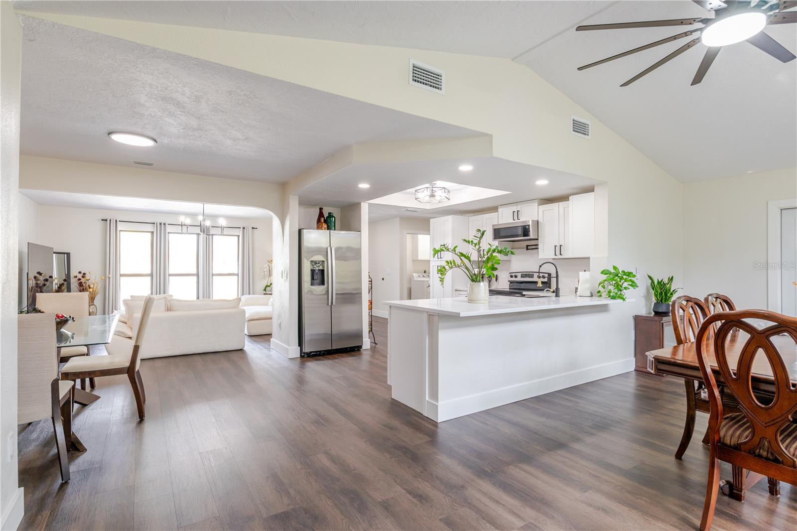 FLOR A MAR - Residential