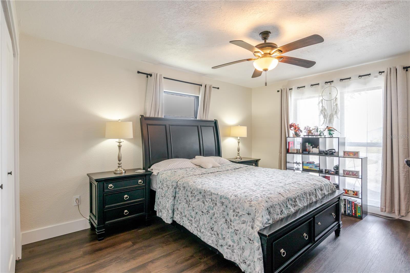 FLOR A MAR - Residential