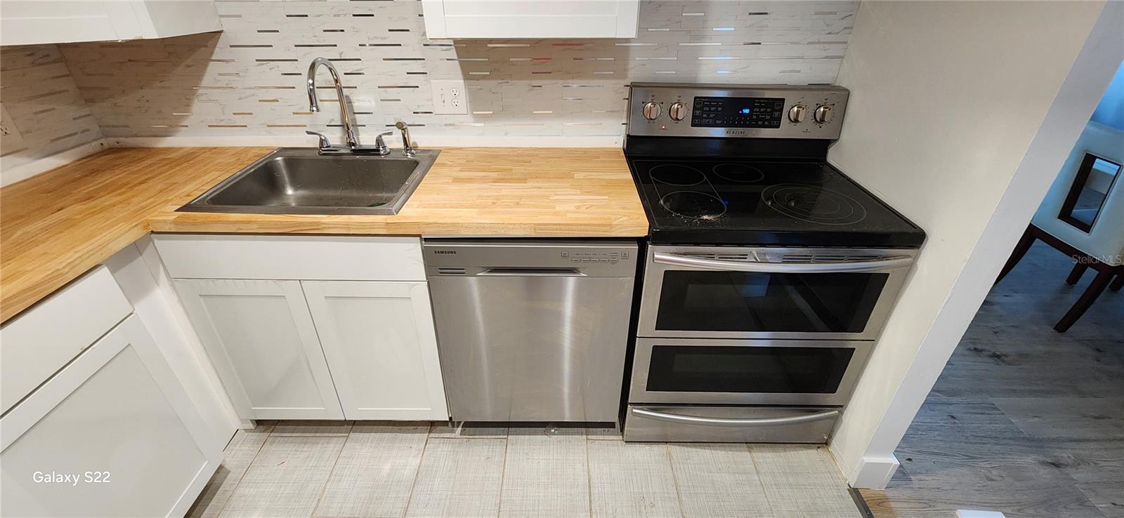 BAYSHORE BATH & TENNIS CLUB CONDO - Residential Lease