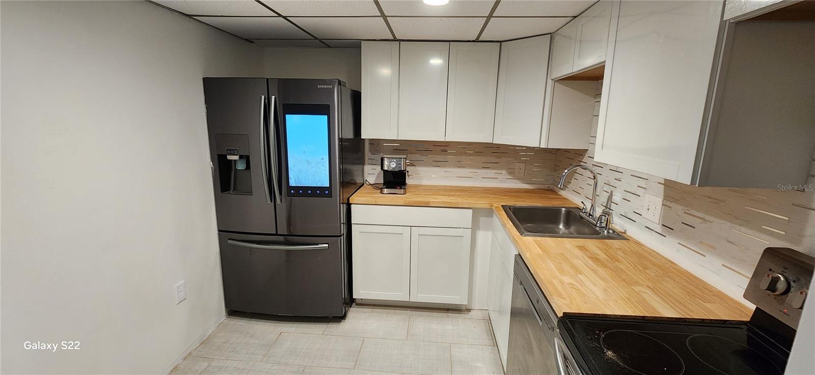 BAYSHORE BATH & TENNIS CLUB CONDO - Residential Lease