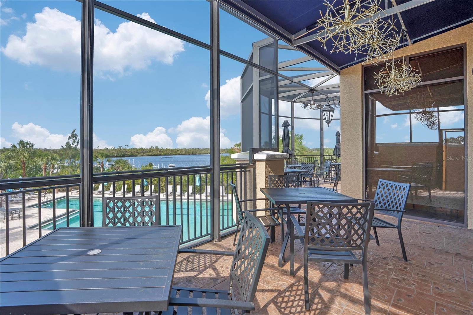 WATERLEFE GOLF AND RIVER CLUB THE WATCH - Residential