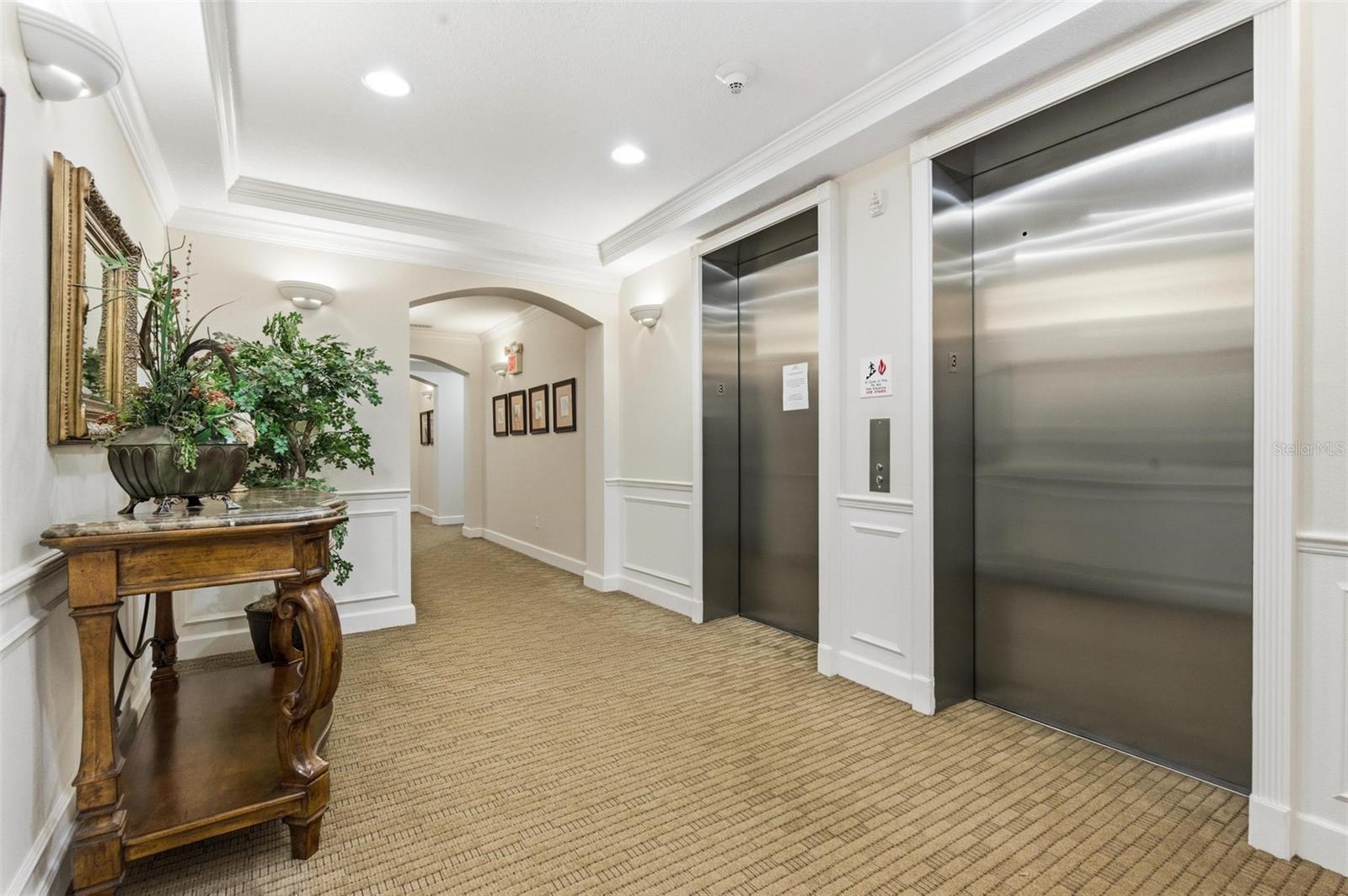 DEERWOOD PLACE IV CONDO - Residential